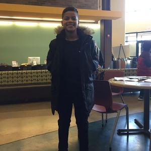 Meet your Posher, Moises